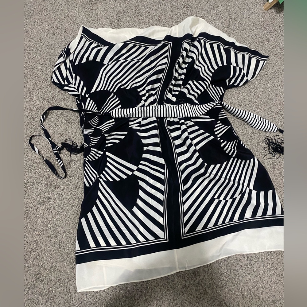 BCBG MaxAzria Vintage Silk Black White Belted Geometric Tassel Kimono Kaftan S - Picture 5 of 5